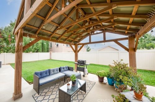 1361 Crown Imperial Ln, Beaumont CA  92223-8487 exterior