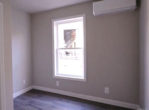 21 Terrace Ave, Mount Vernon NY  10550-1814 exterior