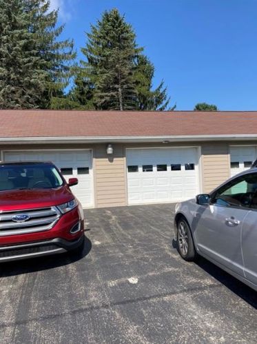 2631 Springfield Pike, Connellsville PA  15425-6429 exterior