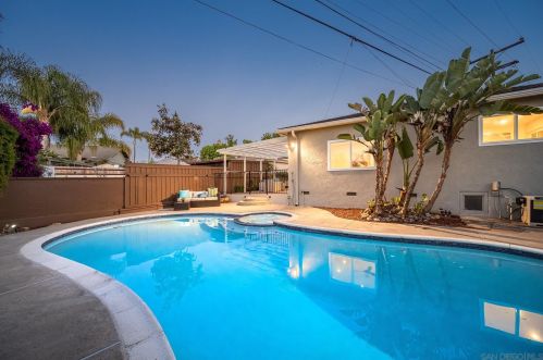 3486 Mountain View Dr, San Diego CA  92116-1950 exterior