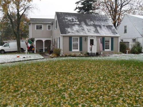 95 Koenig Rd, Tonawanda, NY 14150-7401