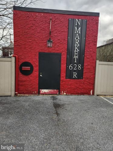 628 Market St, Lancaster, PA 17603-3021