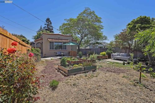18448 Standish Ave, Hayward CA  94541-1323 exterior