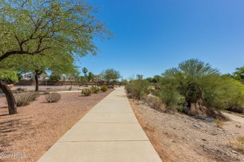 16036 11th Ave, Phoenix AZ 85023-8209 exterior