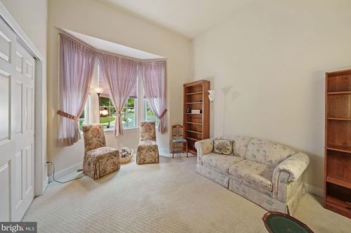 5433 Rodriquez Ln, Haymarket VA  20169-6100 exterior