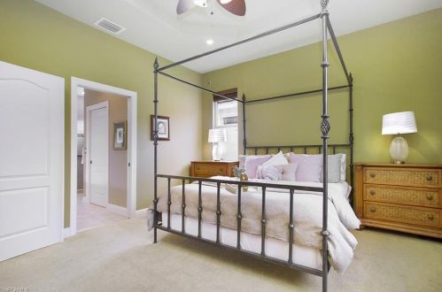 8599 Ibis Cove Cir, Naples FL  34119-7746 exterior