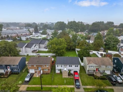 452 Washington St, Rahway, NJ 07065-5172