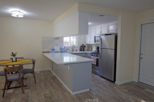 6001 Stone Bridge Ln, Bakersfield CA  93313-3386 exterior