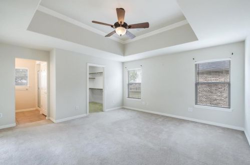 11313 Southerland Dr, Denton TX  76207-8693 exterior