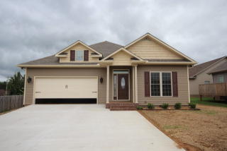 105 Stover Dr, Cookeville, TN 38506-5424
