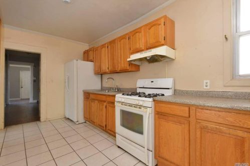 2111 Nameoke Ave, Far Rockaway NY  11691-3157 exterior