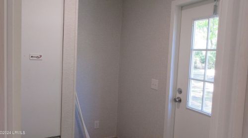 1614 Columbia Dr, Beaufort SC 29906-9725 exterior