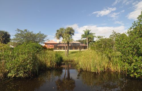 609 Hidden River Dr, Fort Pierce, FL 34983-2739