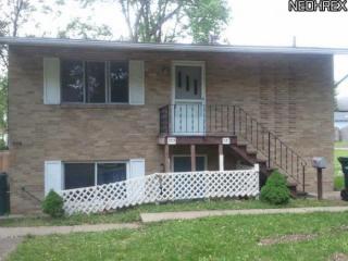 529 Pauline Ct, Cuyahoga Falls OH  44221-3335 exterior