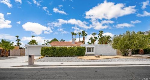803 El Conquistador, Palm Springs CA  92262-3246 exterior
