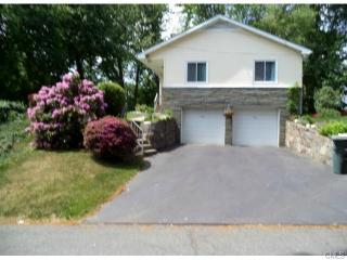 3762 Park Ave, Bridgeport, CT 06604-1026