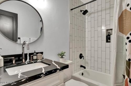 2013 66 St, Scottsdale AZ 85251-6120 exterior