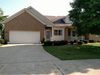2608 Charing Cross Rd, Canton, OH 44708-1587