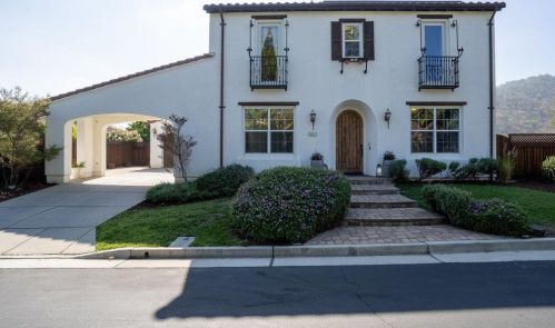 5831 Baltusrol Dr, Gilroy, CA 95020-2631