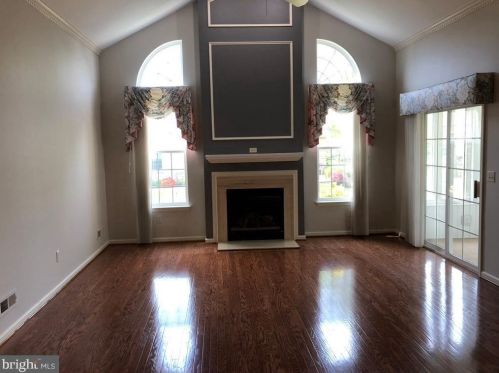 33 Chancery Ct, Souderton PA  18964-2903 exterior