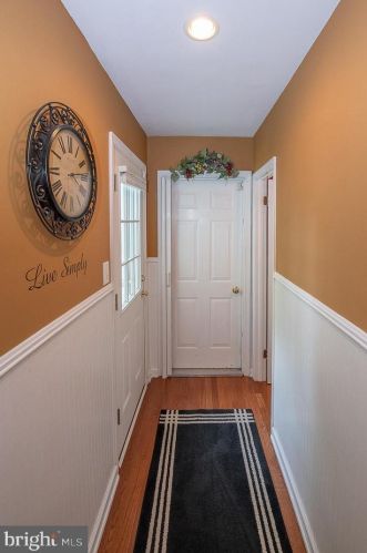 614 Westwind Dr, Berwyn PA  19312-1144 exterior