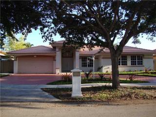 15460 115th Ter, Miami, FL 33196-6314