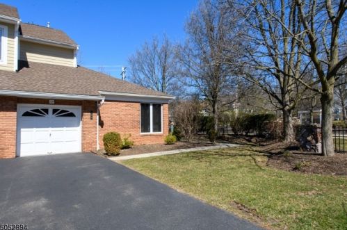 709 Timberbrooke Dr, Bedminster, NJ 07921-2111