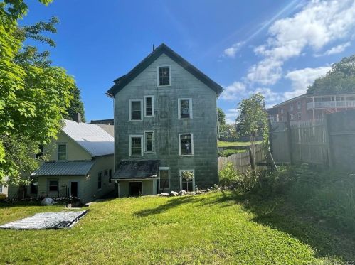 13 Thompson Ct, United States Coast Guard Ac, CT 06320-5628