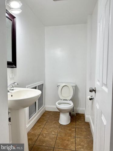 1228 Federal St, Philadelphia PA 19147-4518 exterior