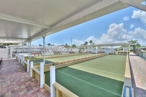 11581 Dogwood Ln, Fort Myers Beach FL  33931-7130 exterior