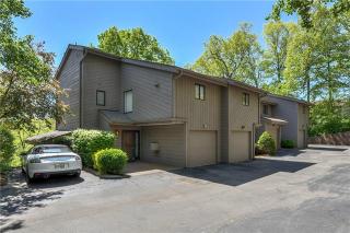 769 Harpeth Trace Dr, Nashville, TN 37221-3154