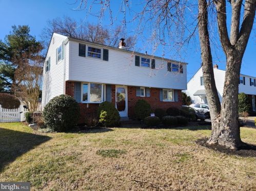 267 Hearthstone Rd, Norristown, PA 19406-2224