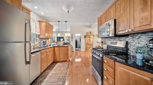 26 Pintinalli Dr, Trenton NJ  08619-1538 exterior