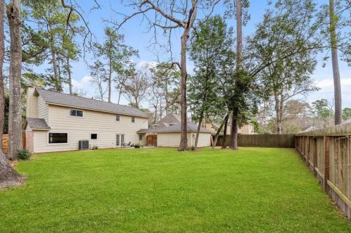 350 Cumberland Trl, Conroe TX 77302-1089 exterior