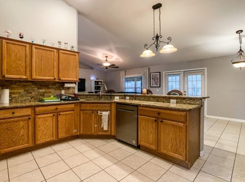 821 Laurel Leaf St, Orange City, FL 32763-7527