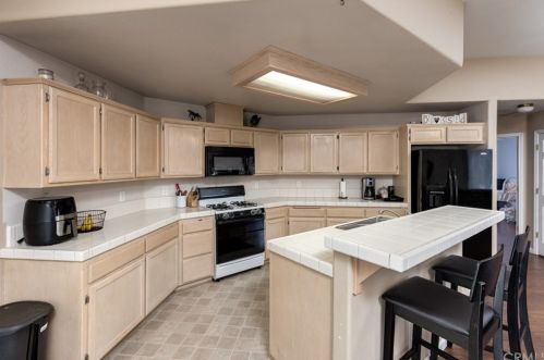 1033 Windsor Way, Chico CA  95926-3259 exterior