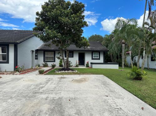 1394 Riverside Cir, West Palm Beach, FL 33414-5515