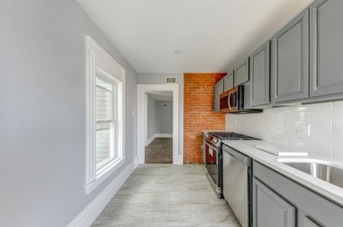 234 Bigham St, Pittsburgh PA  15211-1432 exterior