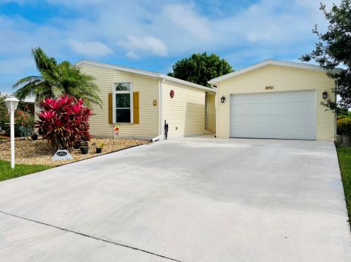 8052 Long Drive Dr, Fort Pierce, FL 34952-3179