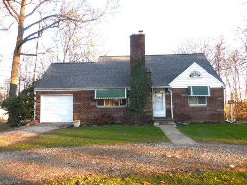 2524 Wall Rd, Easton, OH 44270-9606