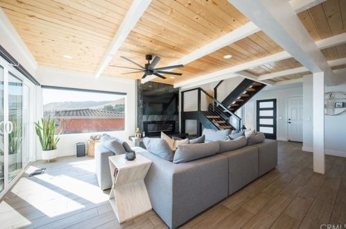 981 Bakersfield St, Pismo Beach CA  93449-2403 exterior