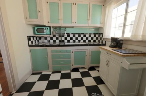 280 Orizaba Ave, Long Beach CA 90814-2453 exterior