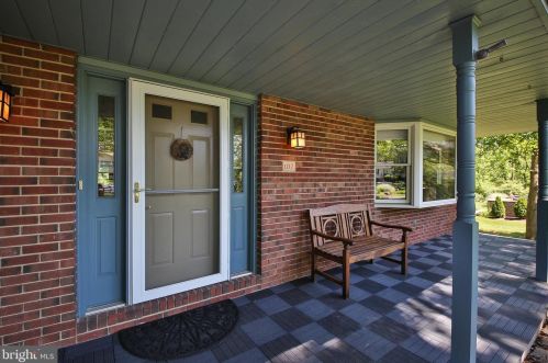 107 Crystal Dr, Collegeville, PA 19473-1764