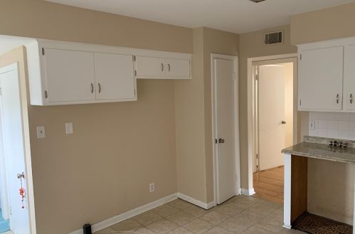 2707 67, Milwaukee WI 53219-3065 exterior