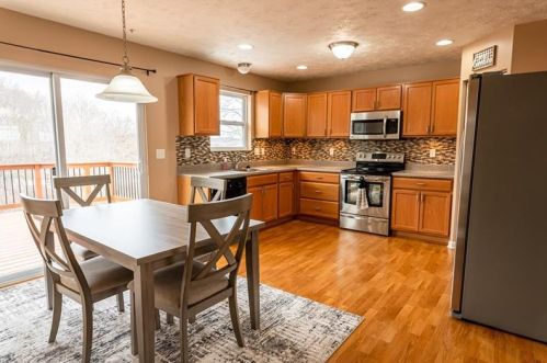 124 Cole Ct, Harmony PA  16037-7766 exterior