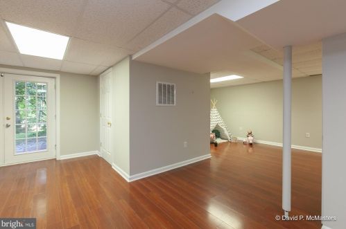 277 Black Cub Run Ln, Harpers Ferry WV  25425-6805 exterior