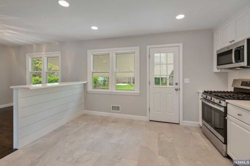 138 Sunset St, Dumont NJ  07628-1506 exterior
