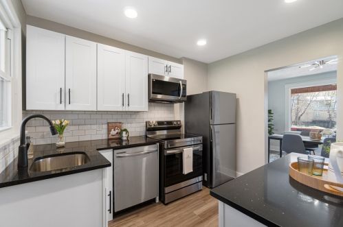 433 Green St, Whitaker PA  15120-3031 exterior