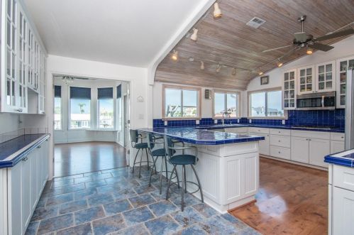 3325 Gulf Winds Cir, Brooksville FL  34607-3027 exterior