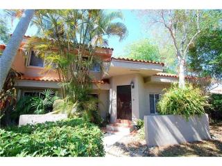 7527 109th Ave, Miami, FL 33173-2742